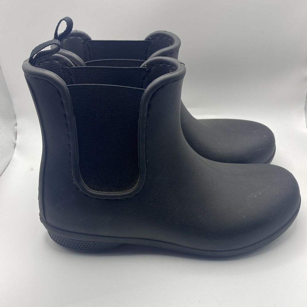 Crocs Womens Freesail 204630 Black Round Toe Pull On Ankle Chelsea Boots Size 6